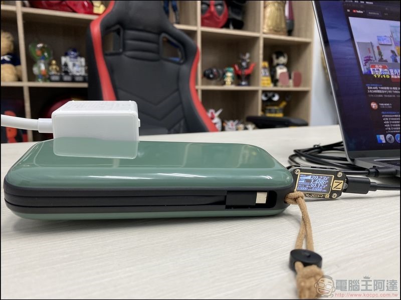 idmix CH08 首款 GaN 氮化鎵行動電源 開箱 - 21 idmix CH08 首款 GaN 氮化鎵行動電源 開箱 - 21