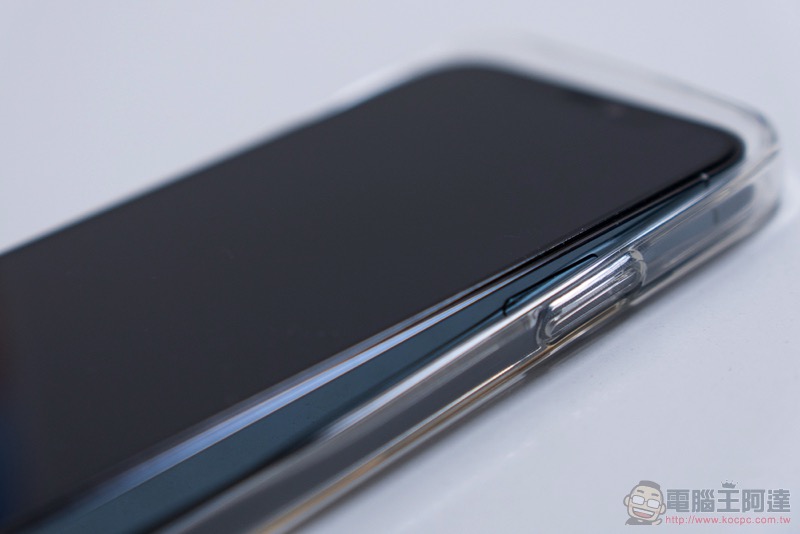hoda iPhone 12 Pro 晶石防摔保護殼開箱體驗:晶透美型與柔嫩質感的極致之選 - 電腦王阿達 hoda iPhone 12 Pro 晶石防摔保護殼開箱體驗:晶透美型與柔嫩質感的極致之選 - 電腦王阿達