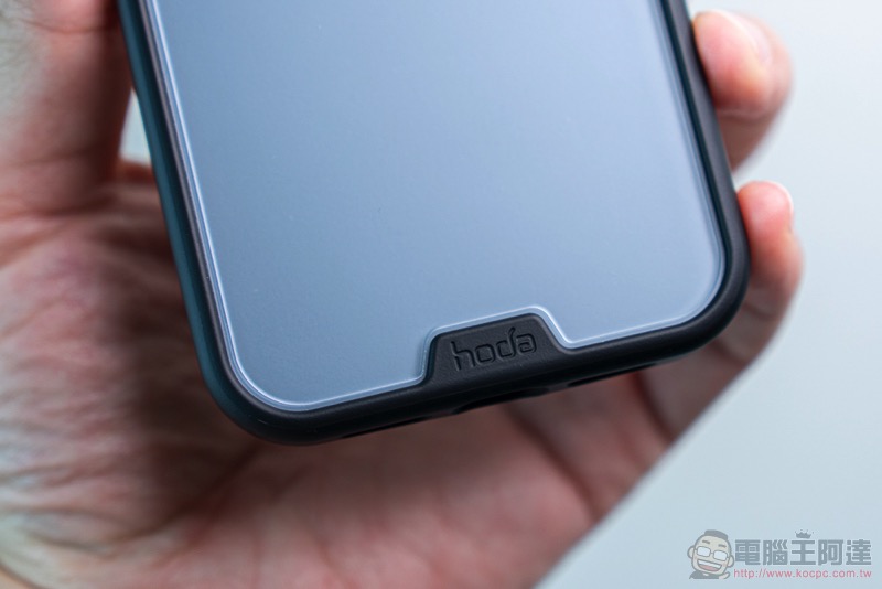 hoda iPhone 12 Pro 晶石防摔保護殼開箱體驗:晶透美型與柔嫩質感的極致之選 - 電腦王阿達 hoda iPhone 12 Pro 晶石防摔保護殼開箱體驗:晶透美型與柔嫩質感的極致之選 - 電腦王阿達