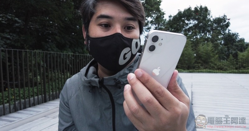 iPhone 12 Pro Max 與 iPhone 12 mini 開箱評測:小又強大,大而有用 - 電腦王阿達 iPhone 12 Pro Max 與 iPhone 12 mini 開箱評測:小又強大,大而有用 - 電腦王阿達