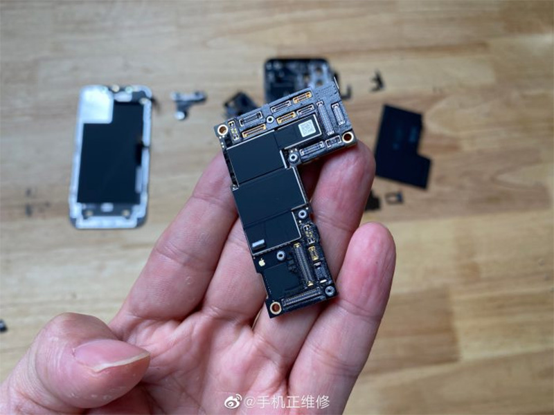 iPhone 12 Pro Max 拆解，為了 5G 而重新安排的零組件 - 電腦王阿達