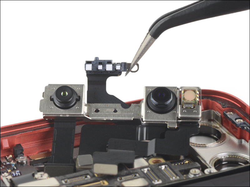 iPhone 12 mini 被 iFixit 拆解,可修復性評分 6 分 - 電腦王阿達 iPhone 12 mini 被 iFixit 拆解,可修復性評分 6 分 - 電腦王阿達