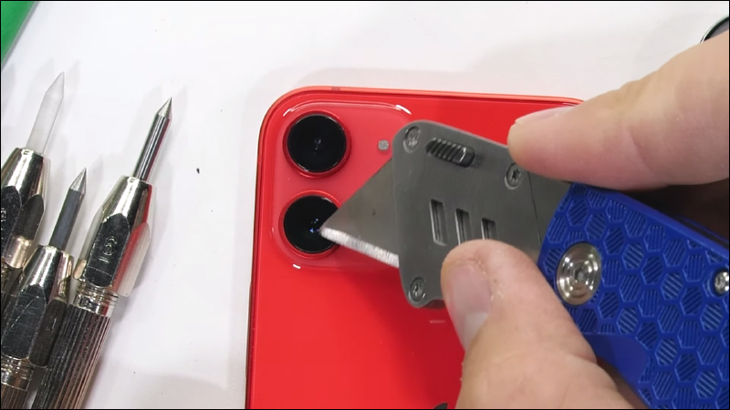 iPhone 12 Pro Max 和 iPhone 12 mini 暴力虐機測試比較 - 電腦王阿達 iPhone 12 Pro Max 和 iPhone 12 mini 暴力虐機測試比較 - 電腦王阿達