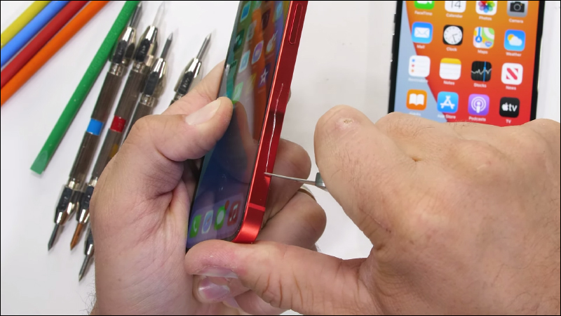 iPhone 12 Pro Max 和 iPhone 12 mini 暴力虐機測試比較 - 電腦王阿達 iPhone 12 Pro Max 和 iPhone 12 mini 暴力虐機測試比較 - 電腦王阿達