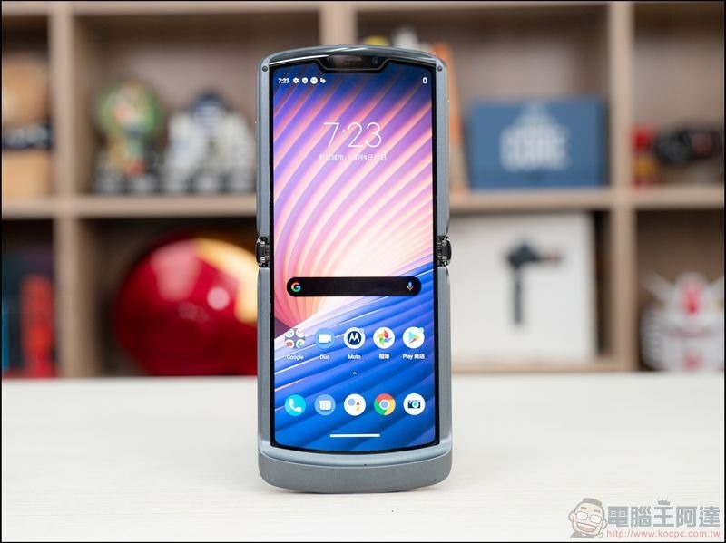 Motorola razr 5G 開箱評測 - 08 Motorola razr 5G 開箱評測 - 08