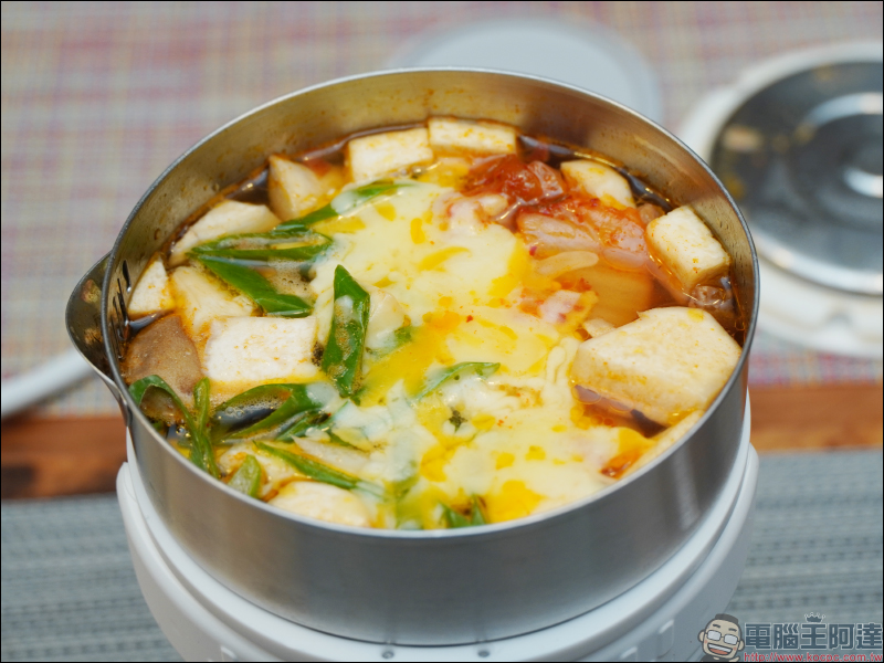 Kamera 料理&清掃週邊開箱動手玩|多功能料理鍋/旅行電熱水壺/時尚蒸煮飯盒等 3 款料理神器(同場加映:一秒無線吸塵器功能升級的吸塵器拖把頭) - 電腦王阿達 Kamera 料理&清掃週邊開箱動手玩|多功能料理鍋/旅行電熱水壺/時尚蒸煮飯盒等 3 款料理神器(同場加映:一秒無線吸塵器功能升級的吸塵器拖把頭) - 電腦王阿達