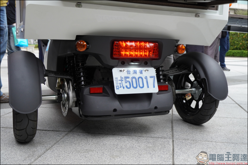 威剛科技旗下品牌威速登商用電動三輪車發表,與宏佳騰合作車體設計、成 Gogoro 換電聯盟新成員,滿足綠能物流商用需求 - 電腦王阿達 威剛科技旗下品牌威速登商用電動三輪車發表,與宏佳騰合作車體設計、成 Gogoro 換電聯盟新成員,滿足綠能物流商用需求 - 電腦王阿達