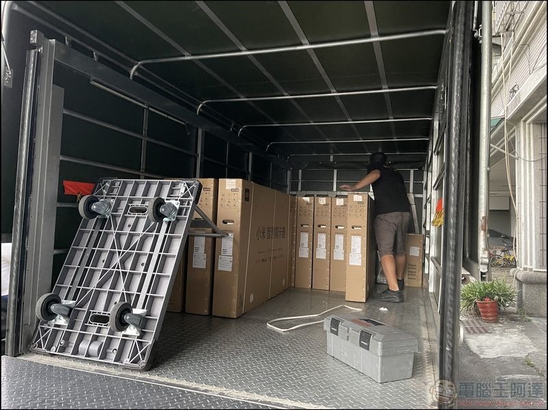 小米智慧顯示器65型 開箱 - 02 小米智慧顯示器65型 開箱 - 02