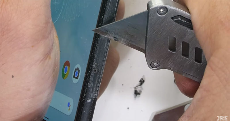 Pixel 5 耐用性測試影片出爐,不只是鋁合金 - 電腦王阿達 Pixel 5 耐用性測試影片出爐,不只是鋁合金 - 電腦王阿達