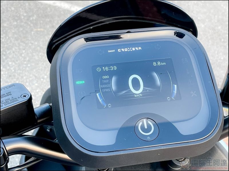 宏佳騰智慧電車 Ai-3 Comfort 開箱體驗 - 11 宏佳騰智慧電車 Ai-3 Comfort 開箱體驗 - 11