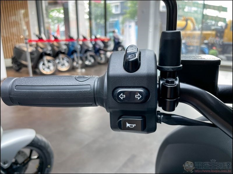 宏佳騰智慧電車 Ai-3 Comfort 開箱體驗 - 13 宏佳騰智慧電車 Ai-3 Comfort 開箱體驗 - 13
