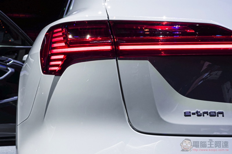 Audi e-tron 電動 SUV 正式在台開賣,更「黃金比例」的 55 quattro advanced 驚喜登場 - 電腦王阿達 Audi e-tron 電動 SUV 正式在台開賣,更「黃金比例」的 55 quattro advanced 驚喜登場 - 電腦王阿達