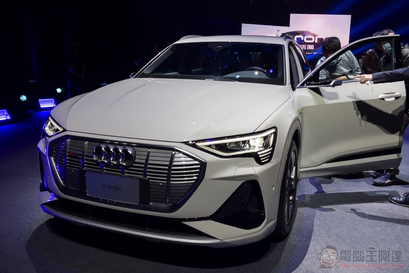 Audi e-tron 電動 SUV 正式在台開賣,更「黃金比例」的 55 quattro advanced 驚喜登場 - 電腦王阿達 Audi e-tron 電動 SUV 正式在台開賣,更「黃金比例」的 55 quattro advanced 驚喜登場 - 電腦王阿達