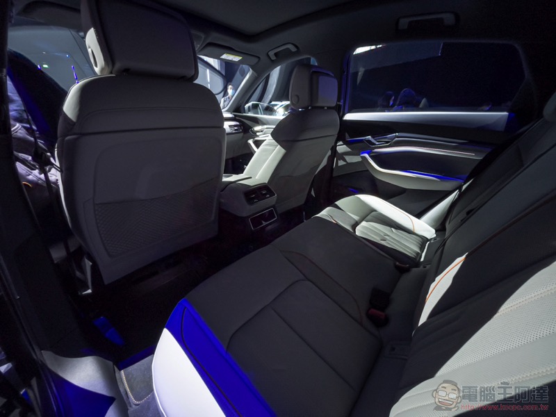 Audi e-tron 電動 SUV 正式在台開賣,更「黃金比例」的 55 quattro advanced 驚喜登場 - 電腦王阿達 Audi e-tron 電動 SUV 正式在台開賣,更「黃金比例」的 55 quattro advanced 驚喜登場 - 電腦王阿達