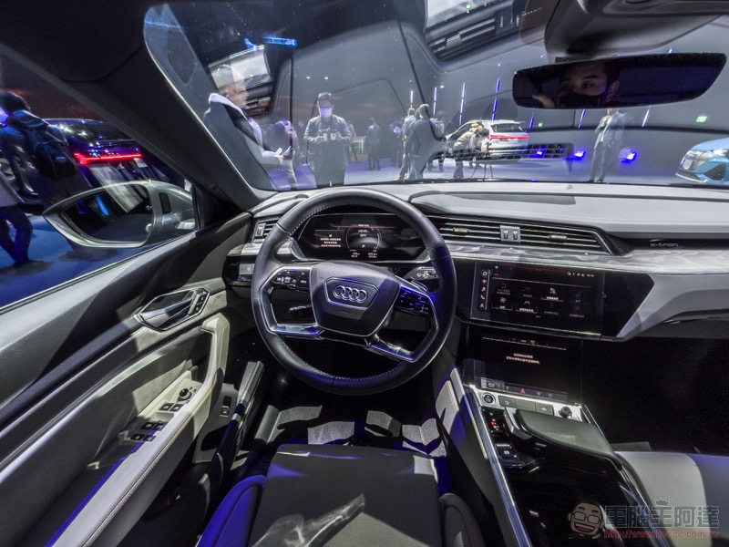Audi e-tron 電動 SUV 正式在台開賣,更「黃金比例」的 55 quattro advanced 驚喜登場 - 電腦王阿達 Audi e-tron 電動 SUV 正式在台開賣,更「黃金比例」的 55 quattro advanced 驚喜登場 - 電腦王阿達