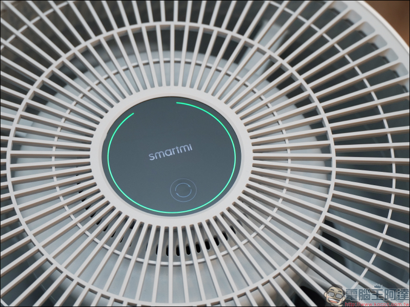 智米空氣清淨機開箱動手玩|搭載 VOC 感測器、CADR 值 400 、支持隔空手勢操作,萬元內最強超值機種 - 電腦王阿達 智米空氣清淨機開箱動手玩|搭載 VOC 感測器、CADR 值 400 、支持隔空手勢操作,萬元內最強超值機種 - 電腦王阿達