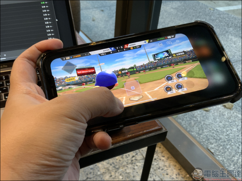 iPhone 底部橫條隱藏小技巧,讓遊玩遊戲、影片觀看全螢幕操作從此不再擔心誤觸 - 電腦王阿達 iPhone 底部橫條隱藏小技巧,讓遊玩遊戲、影片觀看全螢幕操作從此不再擔心誤觸 - 電腦王阿達