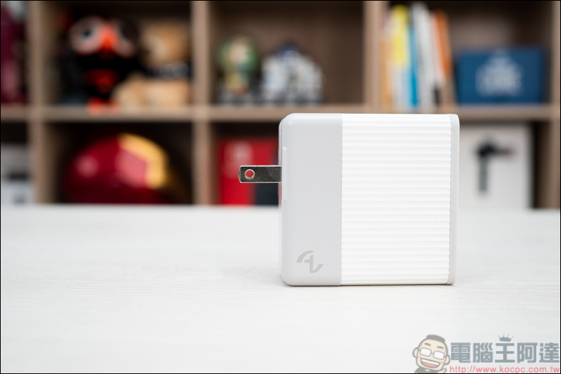 真是 GaN!最迷你 105W 氮化鎵快充 Allite A2 開箱,超高充電效率超小體積(同場加映 Switch 最佳配件 Allite B1 20W) - 電腦王阿達 真是 GaN!最迷你 105W 氮化鎵快充 Allite A2 開箱,超高充電效率超小體積(同場加映 Switch 最佳配件 Allite B1 20W) - 電腦王阿達