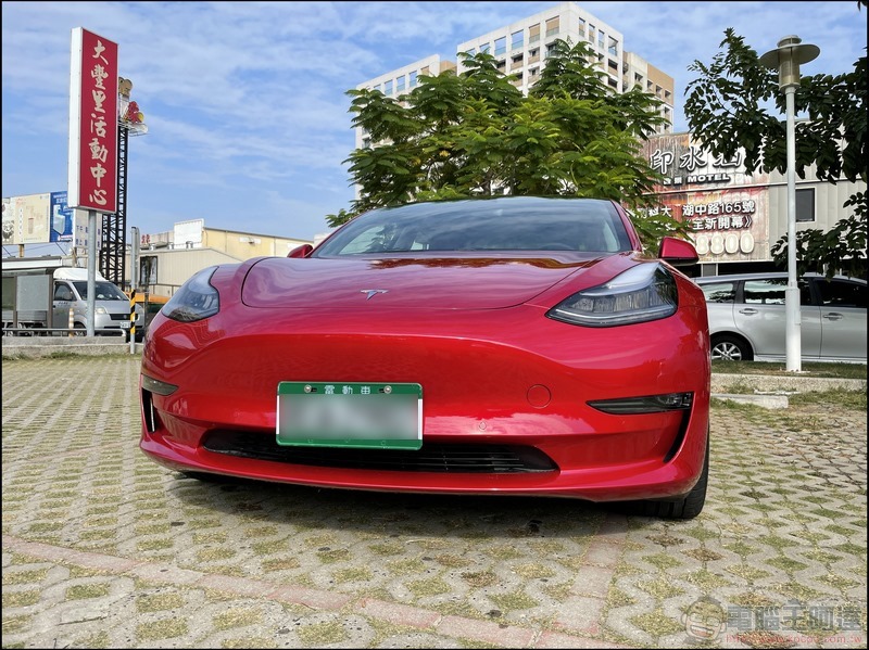 特斯拉 TESLA Model 3 2021 款開箱 - 01 特斯拉 TESLA Model 3 2021 款開箱 - 01