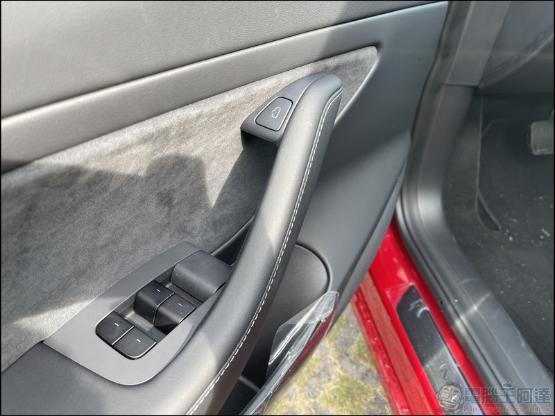 特斯拉 TESLA Model 3 2021 款開箱 - 12 特斯拉 TESLA Model 3 2021 款開箱 - 12