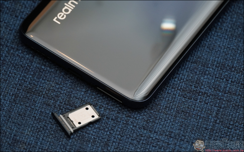 realme X7 Pro 開箱評測動手玩|天璣 1000+ 5G 旗艦處理器、5G+5G 雙卡雙待、120Hz AMOLED 螢幕、50W SuperDART 超級閃充、4500mAh 超大電量 - 電腦王阿達 realme X7 Pro 開箱評測動手玩|天璣 1000+ 5G 旗艦處理器、5G+5G 雙卡雙待、120Hz AMOLED 螢幕、50W SuperDART 超級閃充、4500mAh 超大電量 - 電腦王阿達