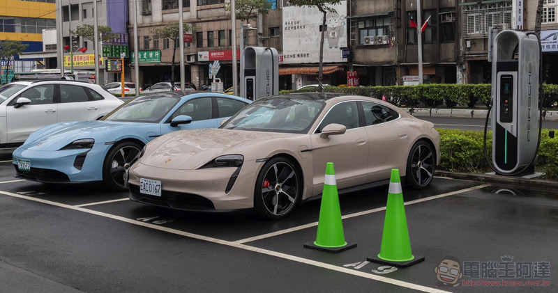 Porsche Taycan 4S 生活試駕體驗:它沒有瘋狂模式,你有 - 電腦王阿達 Porsche Taycan 4S 生活試駕體驗:它沒有瘋狂模式,你有 - 電腦王阿達
