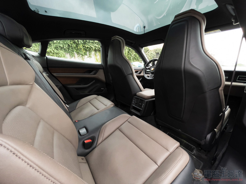 Porsche Taycan 4S 生活試駕體驗:它沒有瘋狂模式,你有 - 電腦王阿達 Porsche Taycan 4S 生活試駕體驗:它沒有瘋狂模式,你有 - 電腦王阿達