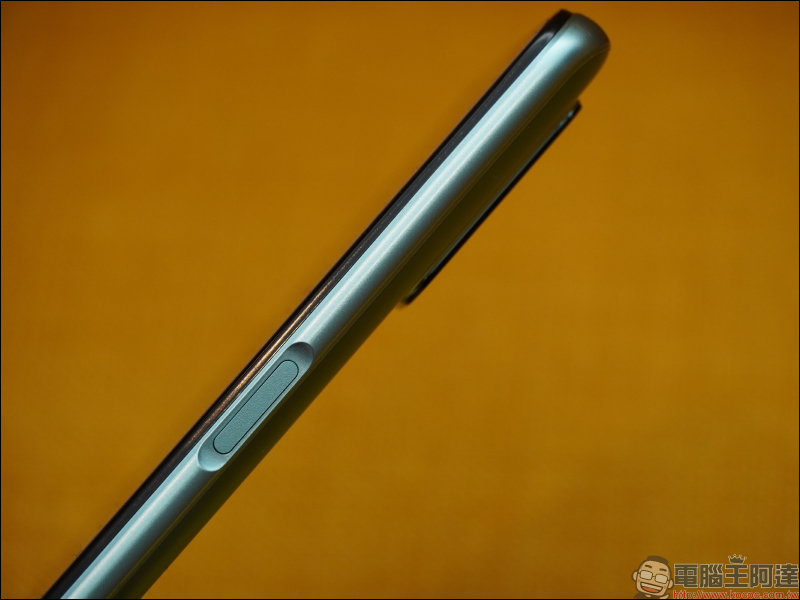 realme 7 5G 開箱動手玩|天璣 800U 處理器、5G+5G 雙卡雙待、120Hz 更新率螢幕、5000mAh大電量與 30W Dart 閃充,萬元內 5G 超值選擇 - 電腦王阿達 realme 7 5G 開箱動手玩|天璣 800U 處理器、5G+5G 雙卡雙待、120Hz 更新率螢幕、5000mAh大電量與 30W Dart 閃充,萬元內 5G 超值選擇 - 電腦王阿達