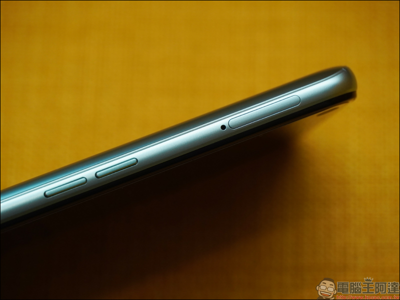 realme 7 5G 開箱動手玩|天璣 800U 處理器、5G+5G 雙卡雙待、120Hz 更新率螢幕、5000mAh大電量與 30W Dart 閃充,萬元內 5G 超值選擇 - 電腦王阿達 realme 7 5G 開箱動手玩|天璣 800U 處理器、5G+5G 雙卡雙待、120Hz 更新率螢幕、5000mAh大電量與 30W Dart 閃充,萬元內 5G 超值選擇 - 電腦王阿達