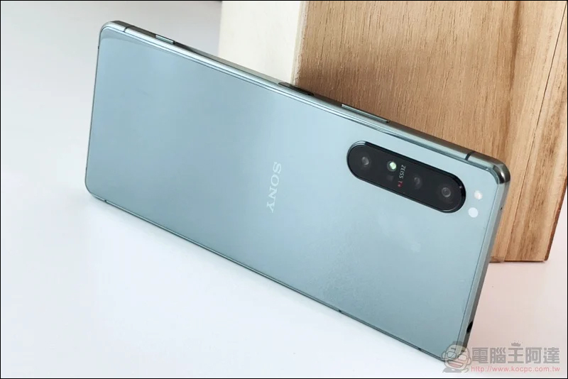 Sony Mobile 新旗艦 Xperia 1 III 爆料規格曝光:將搭載 S888 處理器、4K HDR 螢幕亮度提升 - 電腦王阿達 Sony Mobile 新旗艦 Xperia 1 III 爆料規格曝光:將搭載 S888 處理器、4K HDR 螢幕亮度提升 - 電腦王阿達