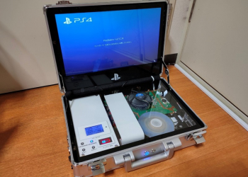 日本網友成功將 PS4 改造成攜帶型，配備電池與螢幕，到哪都能玩 - 電腦王阿達