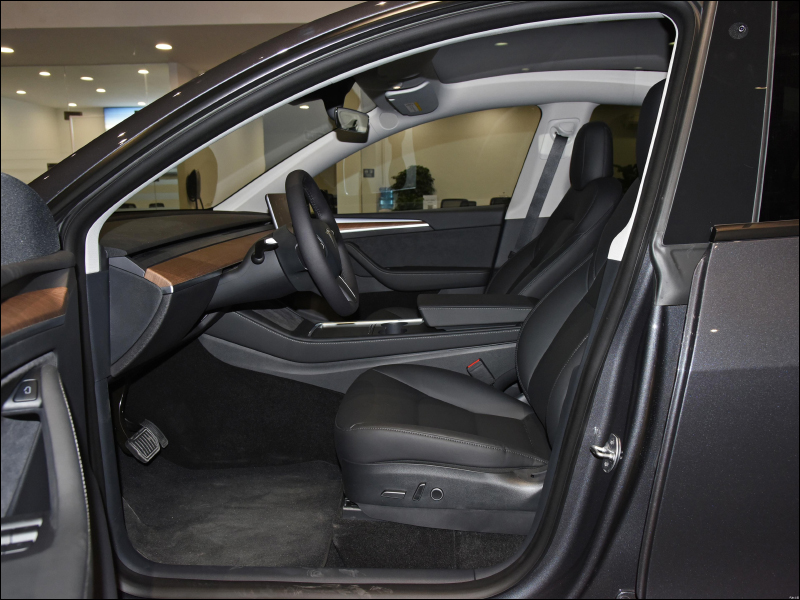 Tesla Model Y 價格以外還有驚喜? 中國版實拍看更多細節 - 電腦王阿達 Tesla Model Y 價格以外還有驚喜? 中國版實拍看更多細節 - 電腦王阿達