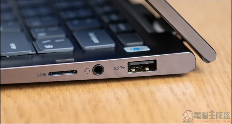 Dell Inspiron 13 7306 二合一筆記型電腦開箱 - 18 Dell Inspiron 13 7306 二合一筆記型電腦開箱 - 18