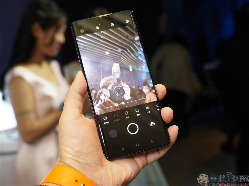 OPPO Reno5 、Reno5 Pro 正式在台發表:全新升級 AI 錄影、獨家 Reno Glow 2.0 星鑽工藝打造精緻外觀 - 電腦王阿達 OPPO Reno5 、Reno5 Pro 正式在台發表:全新升級 AI 錄影、獨家 Reno Glow 2.0 星鑽工藝打造精緻外觀 - 電腦王阿達