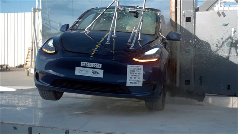 外國 YouTube 頻道評價福特純電野馬 Mustang Mach-E vs. 特斯拉 Model Y ,兩者有哪些差異? - 電腦王阿達 外國 YouTube 頻道評價福特純電野馬 Mustang Mach-E vs. 特斯拉 Model Y ,兩者有哪些差異? - 電腦王阿達
