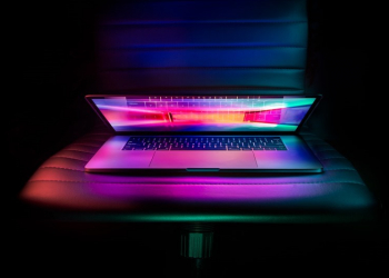 傳 2021 MacBook Pro 將取消 Touch Bar、MagSafe 充電回歸、更多 I/O 端 - 電腦王阿達