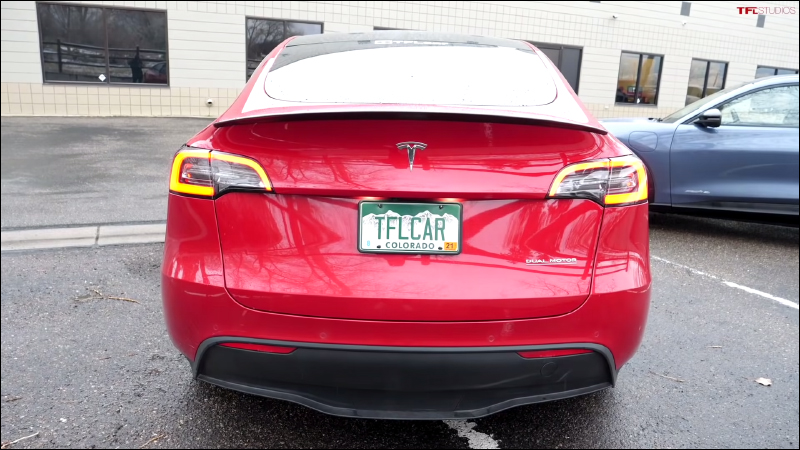 外國 YouTube 頻道評價福特純電野馬 Mustang Mach-E vs. 特斯拉 Model Y ,兩者有哪些差異? - 電腦王阿達 外國 YouTube 頻道評價福特純電野馬 Mustang Mach-E vs. 特斯拉 Model Y ,兩者有哪些差異? - 電腦王阿達