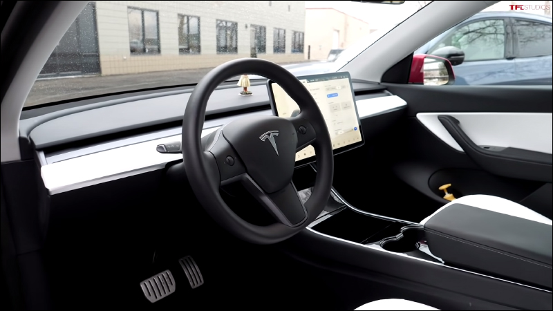 外國 YouTube 頻道評價福特純電野馬 Mustang Mach-E vs. 特斯拉 Model Y ,兩者有哪些差異? - 電腦王阿達 外國 YouTube 頻道評價福特純電野馬 Mustang Mach-E vs. 特斯拉 Model Y ,兩者有哪些差異? - 電腦王阿達