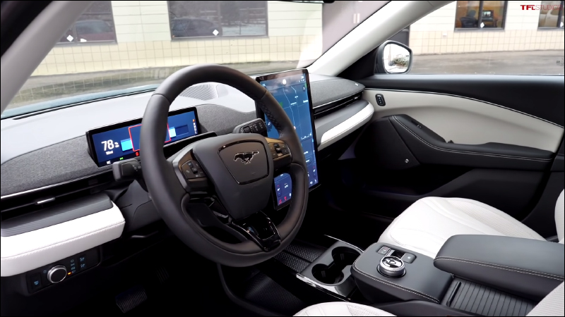 外國 YouTube 頻道評價福特純電野馬 Mustang Mach-E vs. 特斯拉 Model Y ,兩者有哪些差異? - 電腦王阿達 外國 YouTube 頻道評價福特純電野馬 Mustang Mach-E vs. 特斯拉 Model Y ,兩者有哪些差異? - 電腦王阿達