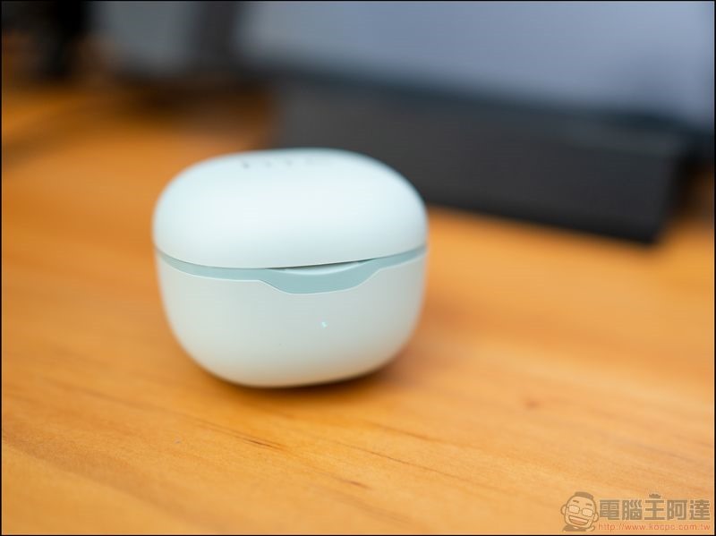 HTC 馬卡龍真無線藍牙耳機開箱 - 06 HTC 馬卡龍真無線藍牙耳機開箱 - 06