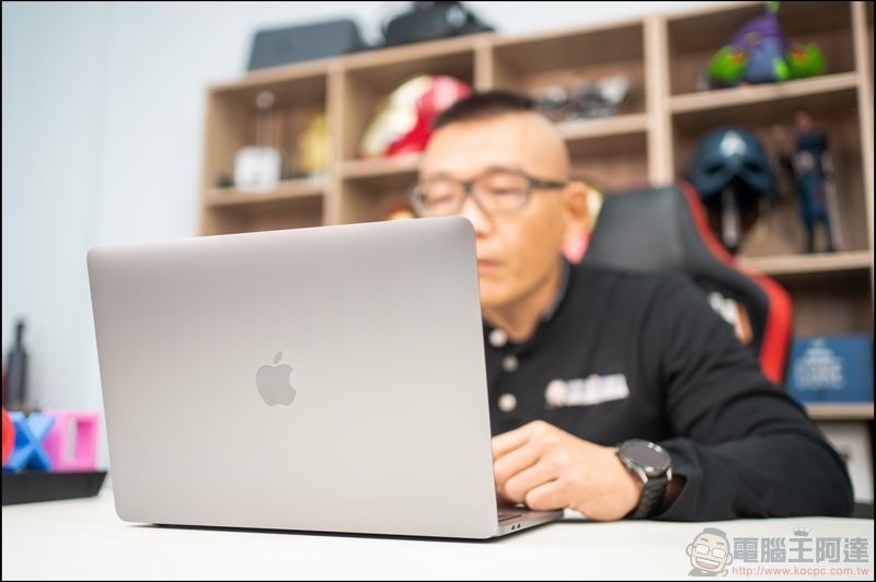 MacBook Pro 13 吋 M1 版開箱 - 01