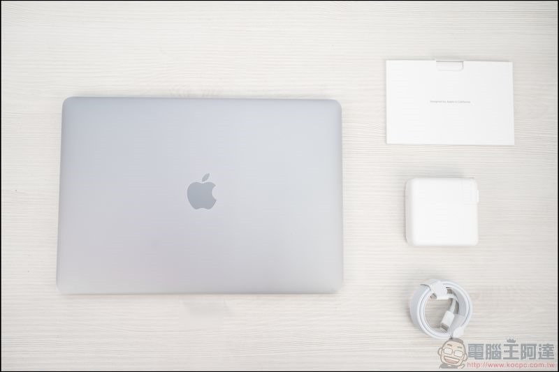 MacBook Pro 13 吋 M1 版開箱 - 02 MacBook Pro 13 吋 M1 版開箱 - 02