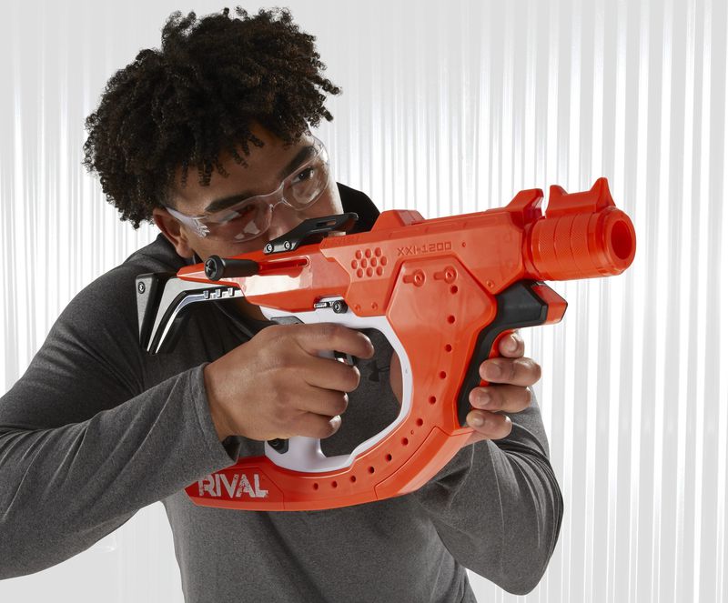 子彈真的能轉彎！Nerf 新玩具槍能射出《刺客聯盟》超炫槍法 - 電腦王阿達
