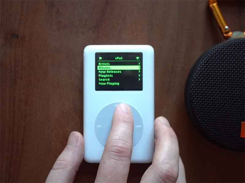 國外開發者改造高齡 17 歲的 iPod,直接連線WiFi 播放 Spotify - 電腦王阿達 國外開發者改造高齡 17 歲的 iPod,直接連線WiFi 播放 Spotify - 電腦王阿達