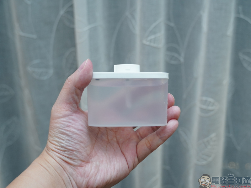 Lofans 手持式掛燙機 GT306LW 開箱:輕巧好收納、隨手燙衣超方便! - 電腦王阿達 Lofans 手持式掛燙機 GT306LW 開箱:輕巧好收納、隨手燙衣超方便! - 電腦王阿達