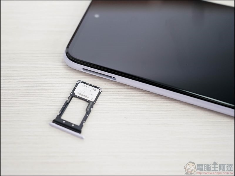 HTC Desire 21 Pro 5G 開箱 - 12 HTC Desire 21 Pro 5G 開箱 - 12