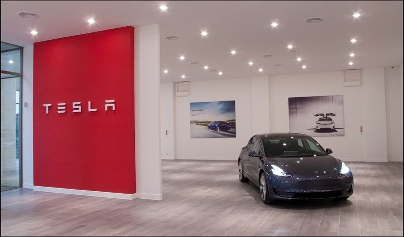 繃緊神經！Tesla 罕見聲明強調中國車輛「均未開啟車內相機」 - 電腦王阿達