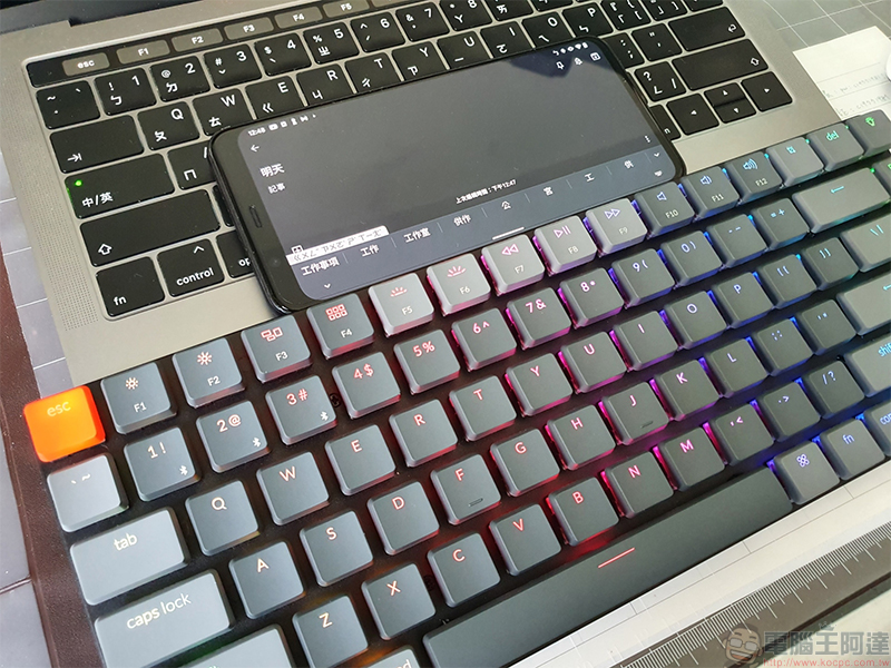 Keychron K3 75% 無線矮軸機械鍵盤開箱、動手玩,雙模四系統輕薄便攜第一名 - 電腦王阿達 Keychron K3 75% 無線矮軸機械鍵盤開箱、動手玩,雙模四系統輕薄便攜第一名 - 電腦王阿達