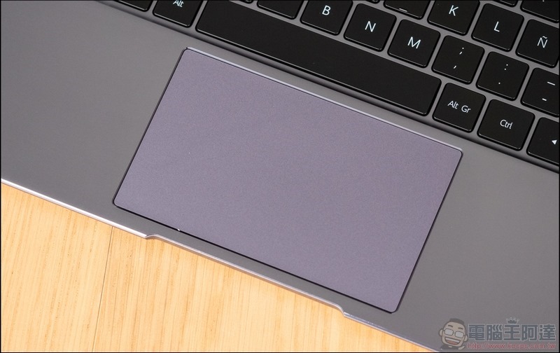 HUAWEI MateBook 14 開箱 - 11 HUAWEI MateBook 14 開箱 - 11
