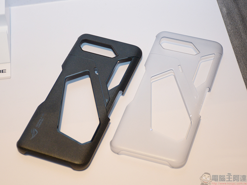 ROG Phone 5 正式發表,3款機型滿足你的高強度遊戲需求 - 電腦王阿達 ROG Phone 5 正式發表,3款機型滿足你的高強度遊戲需求 - 電腦王阿達